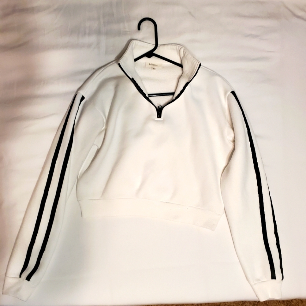 Bohme Mock Neck Sporty Cropped Pullover size Medium